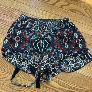 Abercrombie and fitch flowy shorts